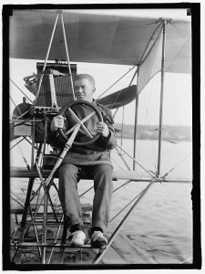 Ellysoon testing a seaplane on the Potomac River in 1911 (Photo: Library of Congress)